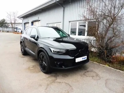 Gebraucht Volvo XC40 120 PS (88 kW) 2025 SUV