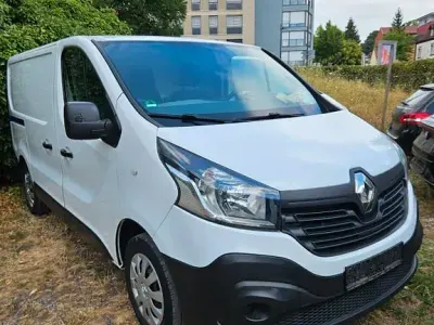 Gebraucht Renault Trafic 121 PS (88 kW) 2019 Weiß Van / Kleinbus