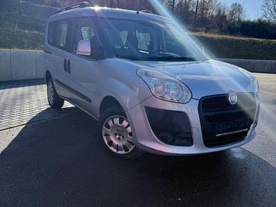 Silber Gebraucht 2010 Fiat Doblò Van / Kleinbus | 1.990 € (Superpreis)