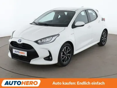 Gebraucht Toyota Yaris Team 116 PS (85 kW) 2021 Weiß Kleinwagen