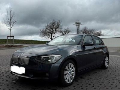 Usata BMW 116 Urban Line 136 CV (100 kW) 2011 Grigio Utilitaria