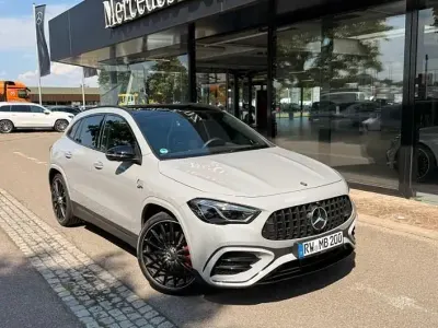 Gebraucht Mercedes GLA35 AMG AMG 306 PS (225 kW) 2026 Manufaktur lack manufaktur alpingrau uni SUV