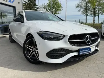 Gebraucht Mercedes C300 Night 265 PS (194 kW) 2022 Weiß Limousine