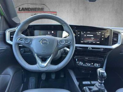 Gebraucht Opel Mokka 136 PS (100 kW) 2024 Matcha grün (metallic) SUV