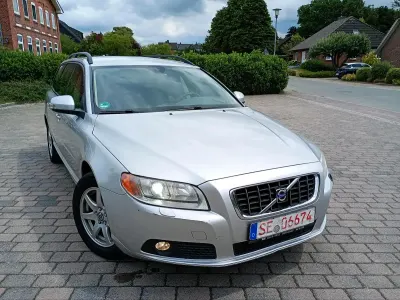 Gebraucht Volvo V70 185 PS (136 kW) 2009 Silber Kombi