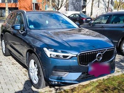 Gebraucht Volvo XC60 Momentum 190 PS (139 kW) 2020 Blau SUV