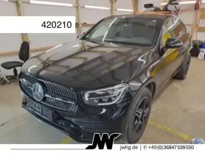 Gebraucht Mercedes GLC300e AMG 306 PS (225 kW) 2021 Schwarz  unilack Coupé