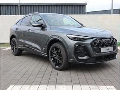 Neu Audi Q5 Sportback Ambiente 204 PS (150 kW) 2025 Grau (daytonagrau perleffekt) SUV