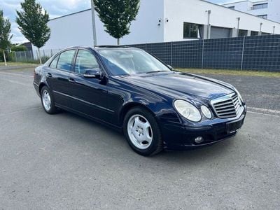 Mercedes E200