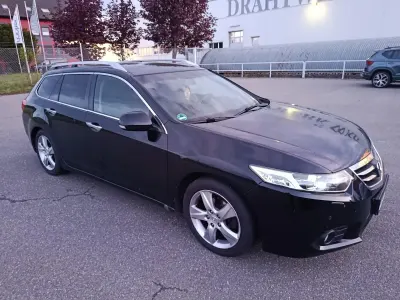 Gebraucht Honda Accord Executive 150 PS (110 kW) 2011 Schwarz Kombi