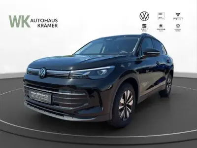 Neu VW Tiguan Life 150 PS (110 kW) 2026 Grau SUV