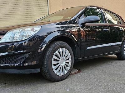 Gebraucht Opel Astra Edition 90 PS (66 kW) 2009 Schwarz Limousine