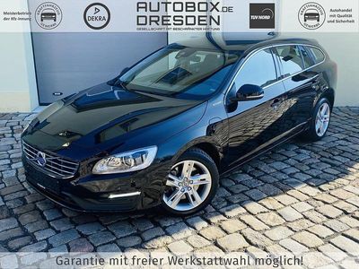 Gebraucht Volvo V60 Momentum 220 PS (161 kW) 2017 Black solid "stone" / solid Kombi