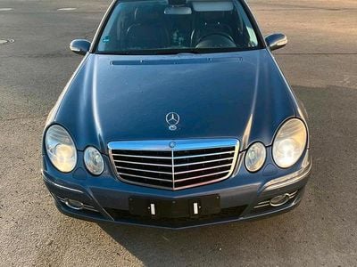 Mercedes E320