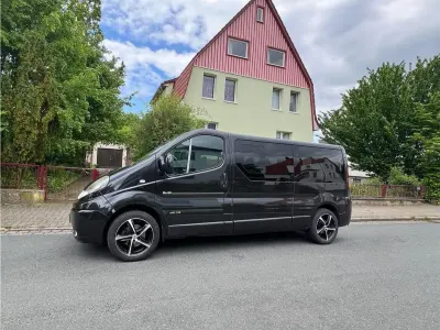 Gebraucht Renault Trafic Black Edition 115 PS (84 kW) 2012 Schwarz Van / Kleinbus