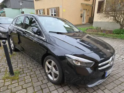 Gebraucht Mercedes B250 224 PS (164 kW) 2019 Schwarz Van / Kleinbus