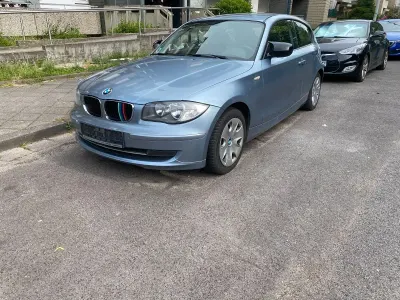Gebraucht BMW 116 122 PS (89 kW) 2010 Blau Kleinwagen