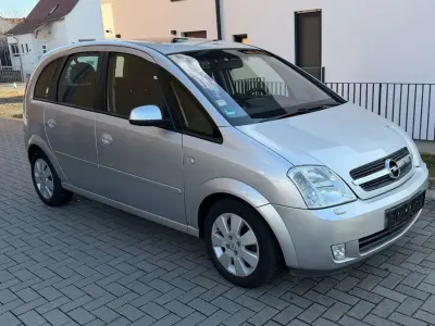 Gebraucht Opel Meriva Cosmo 125 PS (91 kW) 2004 Silber Van / Kleinbus