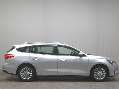 Gebraucht Ford Focus Titanium 125 PS (91 kW) 2022 Silber Kombi