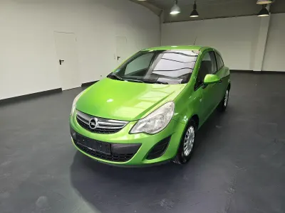 Używany Opel Corsa Selection 69 KM (50 kW) 2011 Zielony Hatchback