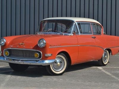 Usado Opel Olympia 45 HP (33 kW) 1958 Vermelho Sedan
