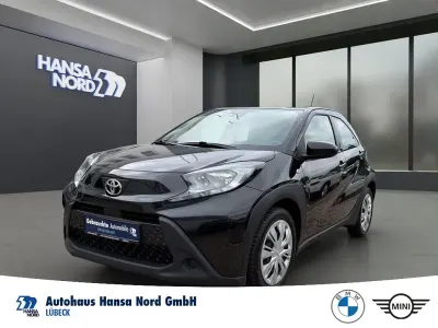 Gebraucht Toyota Aygo X Play 72 PS (52 kW) 2022 Schwarz SUV