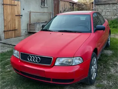 Brugt Audi A4 101 HK (74 kW) 1995 Rød Sedan