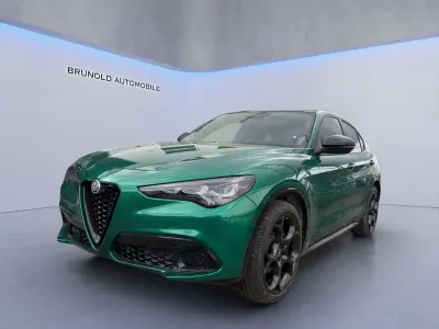 Neu Alfa Romeo Stelvio Veloce 209 PS (153 kW) 2026 Grün SUV