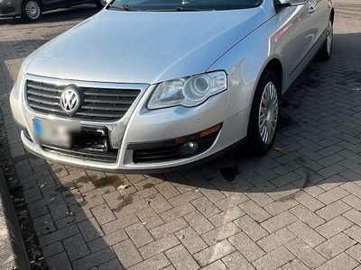 Gebraucht VW Passat 2011 Silber Kombi