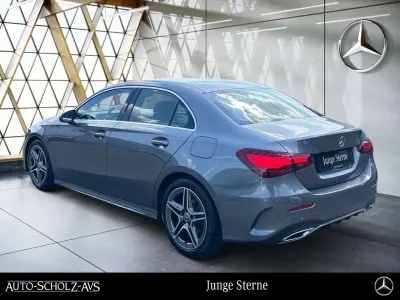 Gebraucht Mercedes A180 AMG 136 PS (100 kW) 2025 Metalliclack mountaingrau Limousine