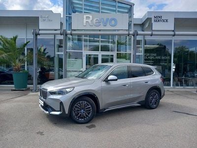 Gebraucht BMW iX1 xLine 230 kW (313 PS) 2023 Spacesilber metallic SUV