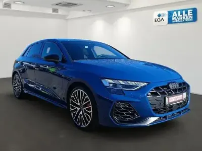 Gebraucht Audi S3 Advanced 333 PS (244 kW) 2024 Blau metallic Limousine