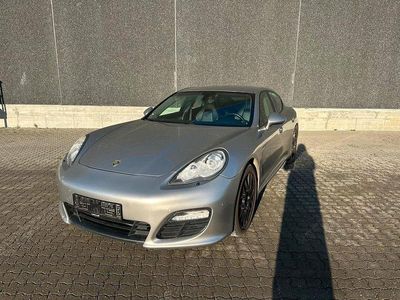Porsche Panamera 4S