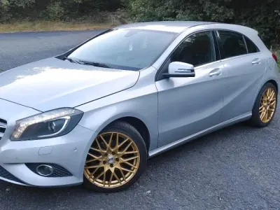 Gebraucht Mercedes A200 156 PS (114 kW) 2013 Silber Kleinwagen