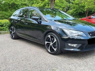 gebraucht Seat Leon ST 2.0 TDI FR*DSG*PANO*LED*SHZ*KAMERA*NAVI