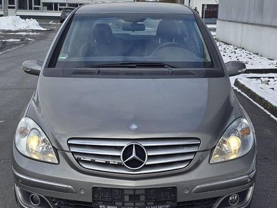 Gebraucht Mercedes B200 140 PS (102 kW) 2005 Grau Van / Kleinbus