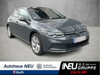 Gebraucht VW Golf VIII Style 150 PS (110 kW) 2023 Delfingrau Limousine