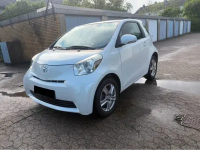 Gebraucht Toyota iQ 68 PS (50 kW) 2009 Weiß Kleinwagen