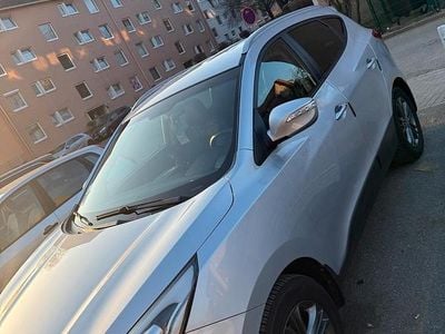 Gebraucht Hyundai Tucson 166 PS (122 kW) 2014 Silber SUV