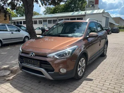 Gebraucht Hyundai i20 Active 101 PS (74 kW) 2018 Braun Kleinwagen