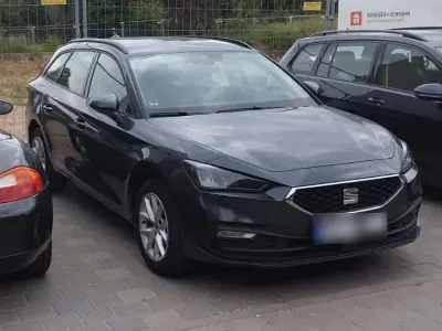 Gebraucht Seat Leon ST XCELLENCE 131 PS (96 kW) 2021 Blau Kombi