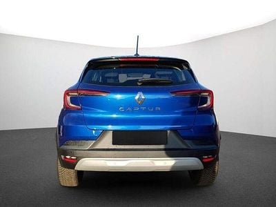 Begagnad Renault Captur Equilibre 140 HK (102 kW) 2022 Blå SUV