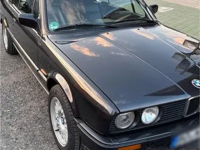 Gebraucht BMW 320 Cabriolet Shadowline 129 PS (94 kW) 1989 Schwarz Cabrio