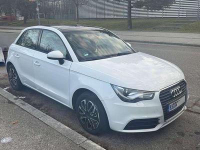 Weiß Gebraucht 2013 Audi A1 Sportback Design Kleinwagen | 12.900 € (Fairer Preis)