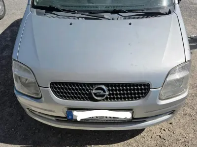 Second-hand Opel Agila 2002 Argintiu Monovolum
