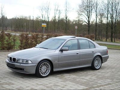 Gebraucht BMW 520 Lifestyle 170 PS (125 kW) 2002 Grau Limousine