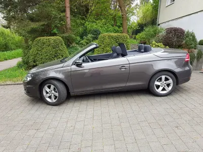 Gebraucht VW Eos Edition 140 PS (102 kW) 2011 Braun Cabrio