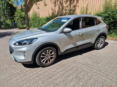 Gebraucht Ford Kuga Titanium 150 PS (110 kW) 2020 Silber SUV