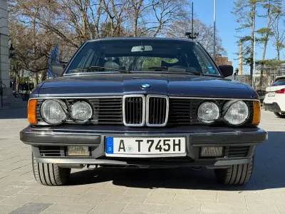 Brugt BMW 745 252 HK (185 kW) 1986 Blå Sedan