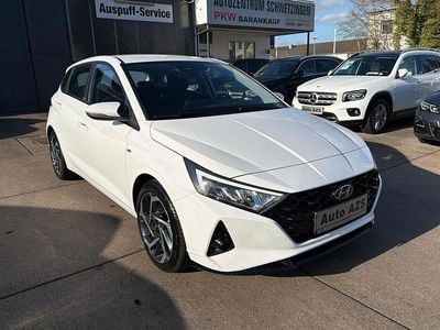 Gebraucht Hyundai i20 Intro Edition 101 PS (74 kW) 2021 Weiß Kleinwagen